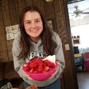 Meet your Posher, Linsy